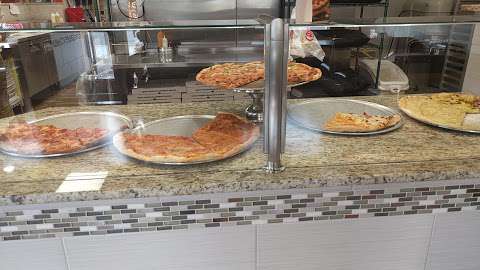 Jobs in Cam's Pizzeria - reviews
